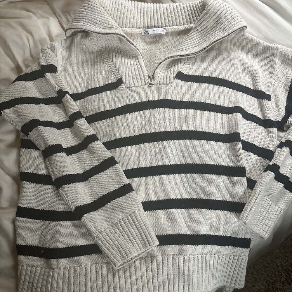 ZARA zip front sweater
